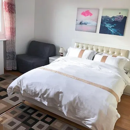 La Maison Charentonneau 3*