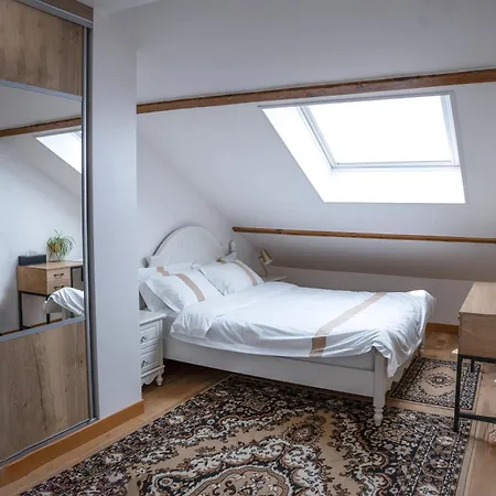 Bed & Breakfast La Maison Charentonneau Maisons-Alfort