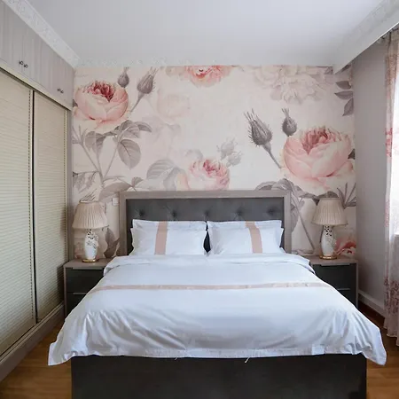 La Maison Charentonneau 3*