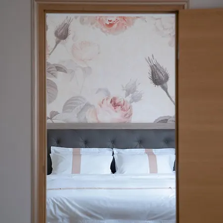 La Maison Charentonneau 3* メゾン・アルフォール