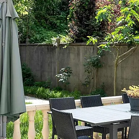 La Maison Charentonneau 3*