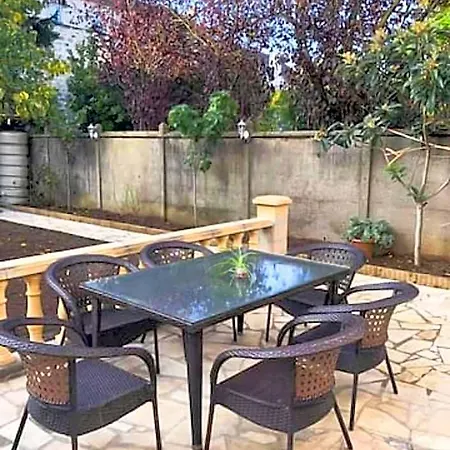 La Maison Charentonneau 3*