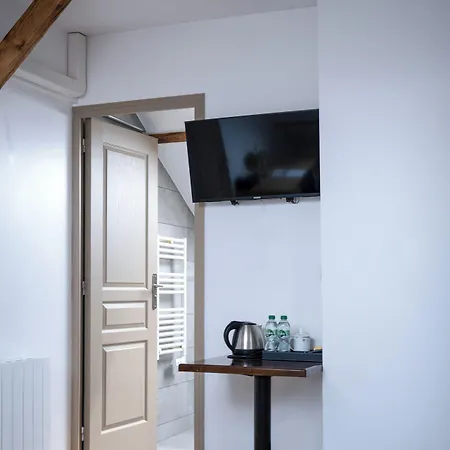 La Maison Charentonneau 3*