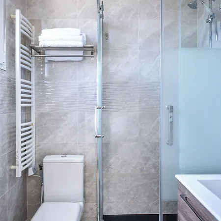 Nocleg ze śniadaniem La Maison Charentonneau 3*